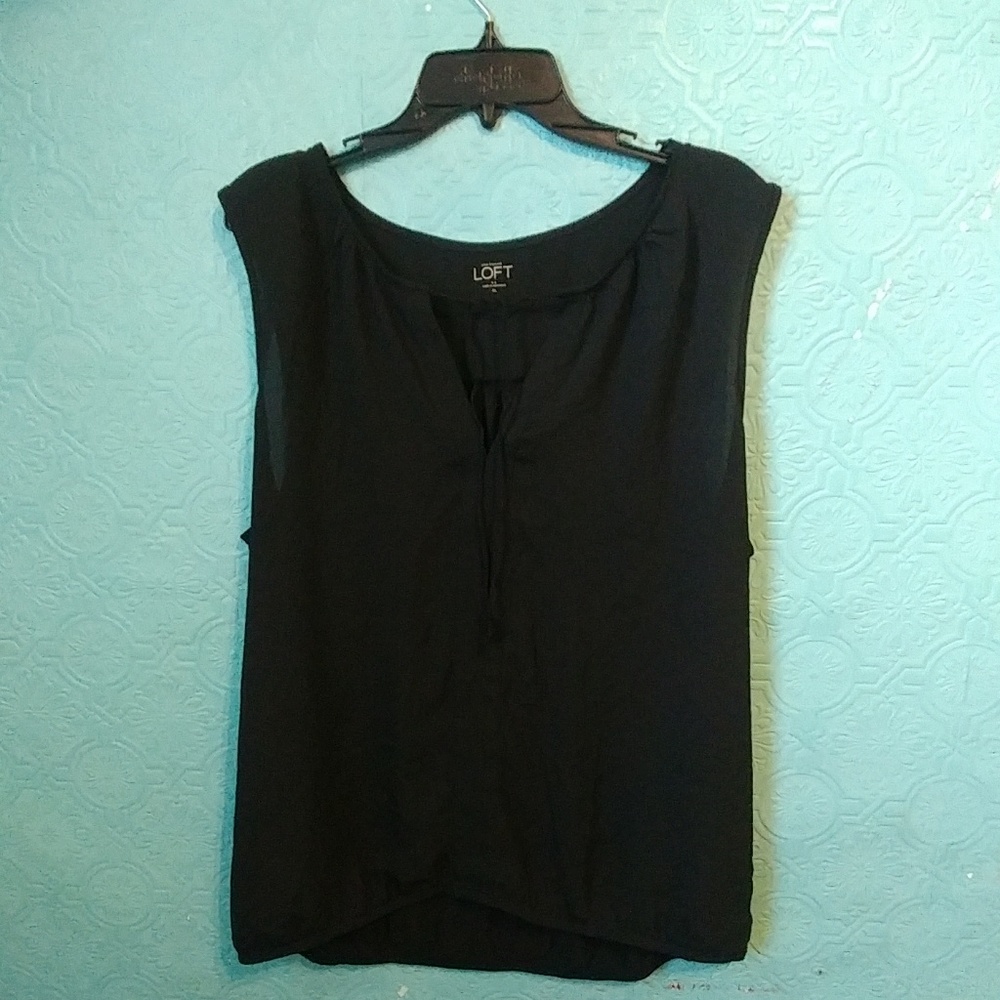 LOFT tie-front black v neck tank/tunic!